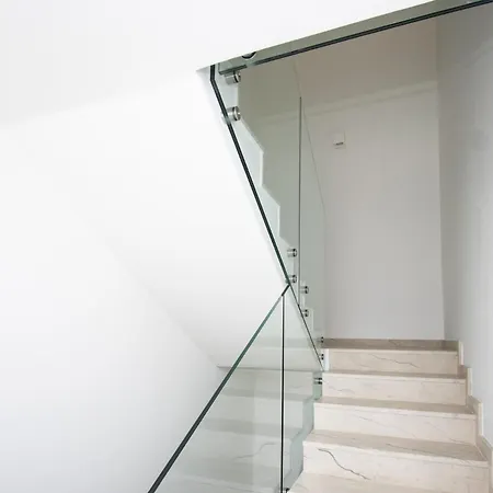 公寓 Inviting And Bright 90 M2 With 4 Balconies